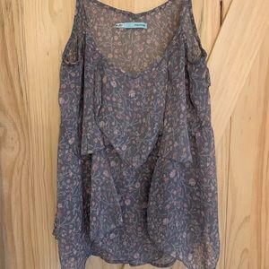 Maurice’s tank top